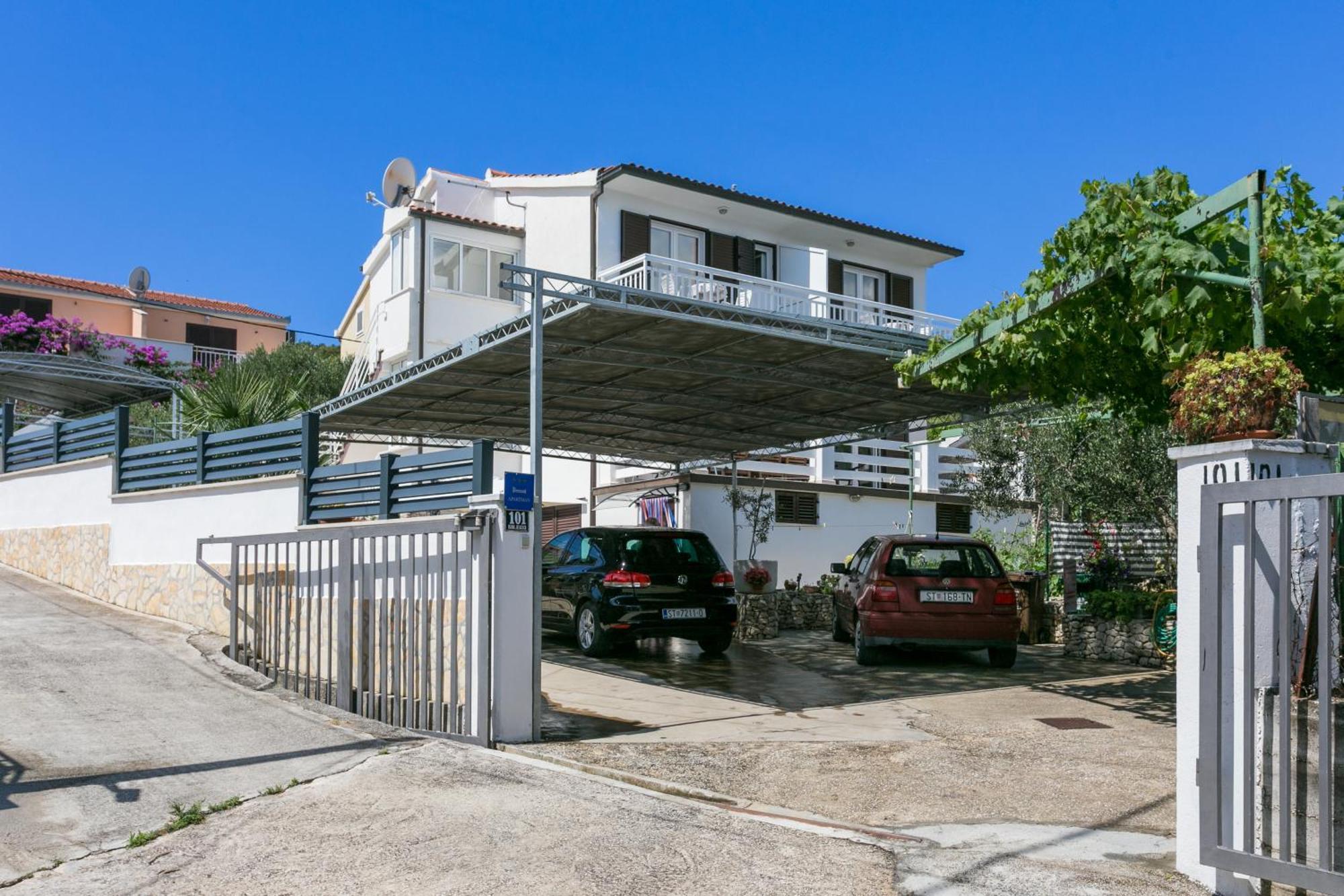 Apartments By The Sea Slatine, Ciovo - 6000 Exterior foto
